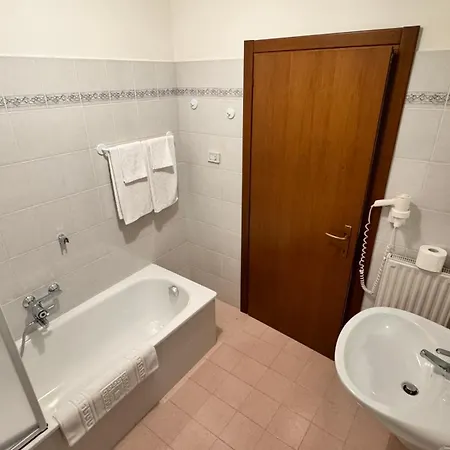 Hotel Stella Alpina 3*